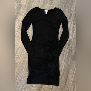 Leith size small- long sleeve dress with ruching